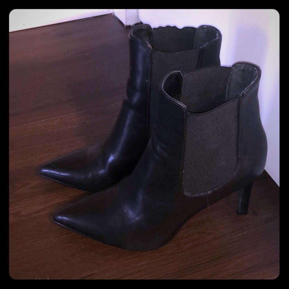 Pointed toe black faux leather booties